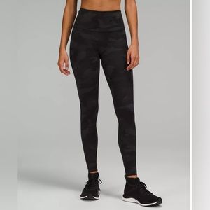 Wunder Train High-Rise Tight 28"